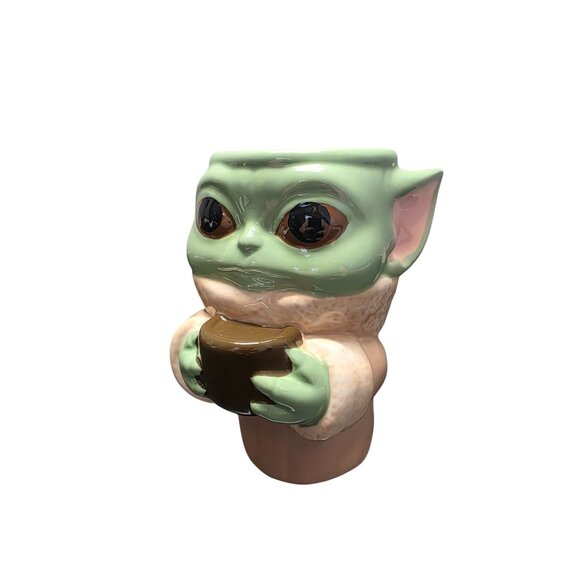 Star Wars The Mandalorian Grogu Baby Yoda Goblet Cup Mug - Picture 1 of 8